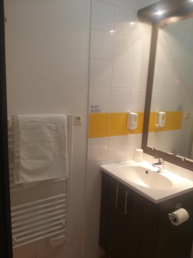 Studio Privatif Dans Hotel Residence Nimes Gare Экстерьер фото